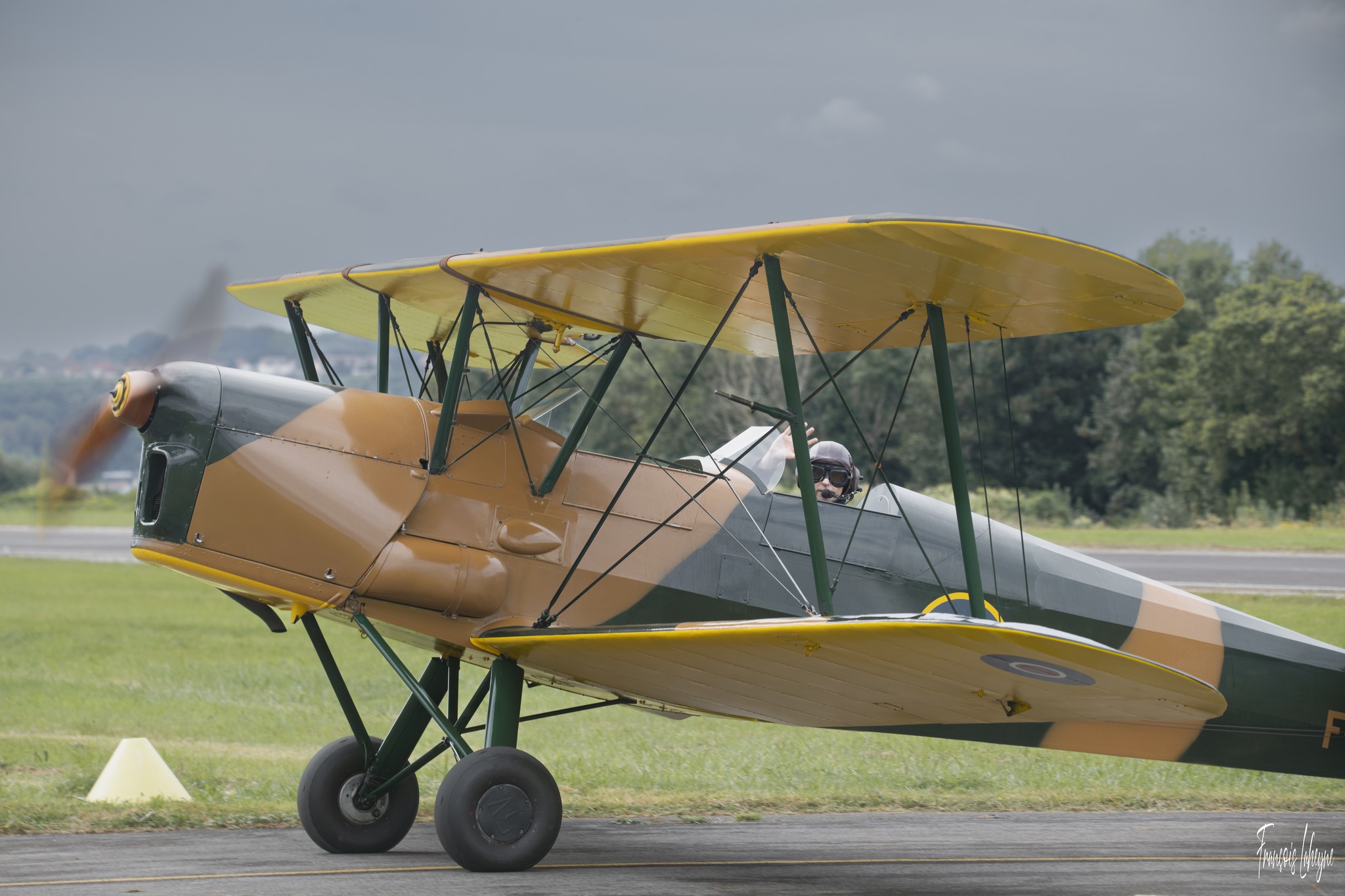 Vince Taxying F-AZEA